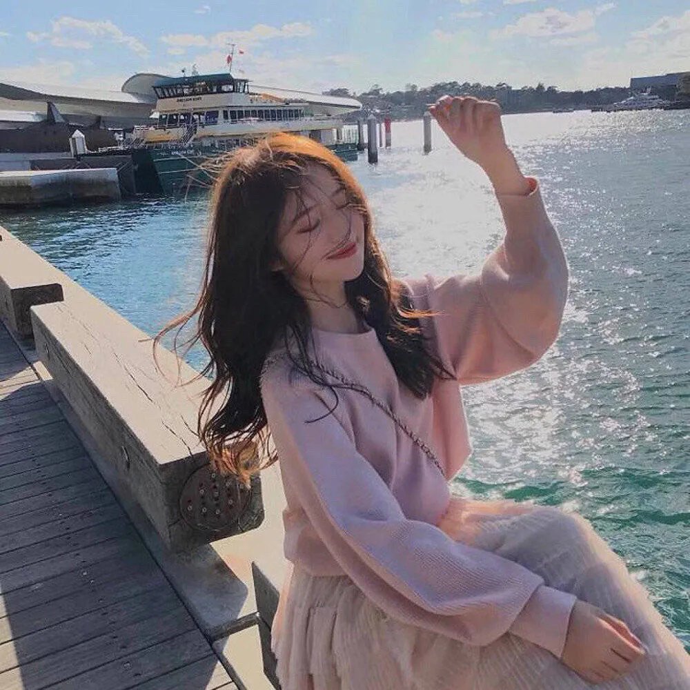 玉女含苞朵朵开